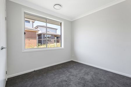 Family Friendly Living! - Photo 3