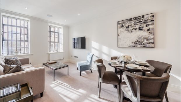 2 Bedroom Apartment, London - Photo 1
