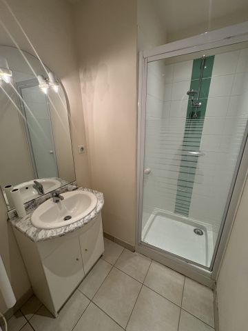 Location Appartement 3 pièces 47m² BOURGES 18000 - Photo 3
