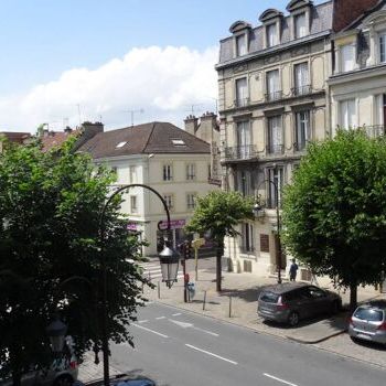 Appartement 2 pièces 53m2 REIMS 640 euros - Photo 1