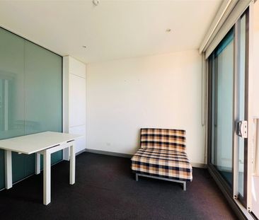 601/53 Batman Street - Photo 2