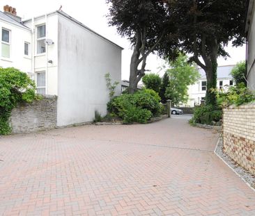 Grove House, 6 Beds, Grove House, Plymouth - Photo 3