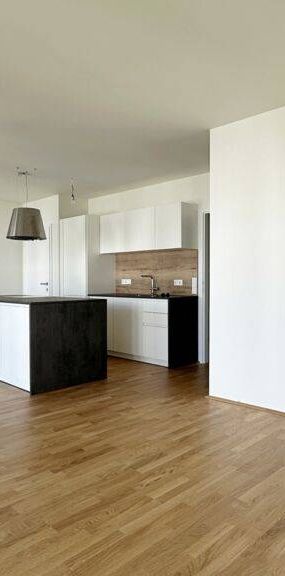 Verfügbar nach Absprache! - UNSEREINS. | NEUBAU | 3-Zimmer-Wohnung mit Westloggia und Tiefgarage. - Photo 1