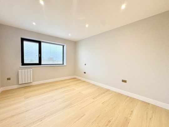 Waterloo House, London Road - Photo 1