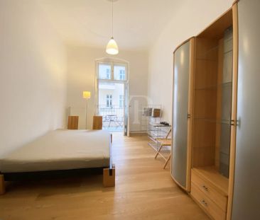 Möblierte 2 Zimmer - Charmanter Altbauflair mit Kamin, Balkon und H... - Photo 5