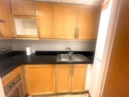 1 bedroom flat to rent - Photo 3