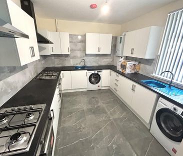 1 bedroom in a house share to rent - Photo 5