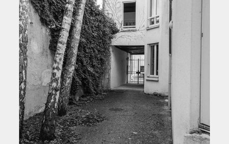 Location Appartement P2 Sens - Photo 2