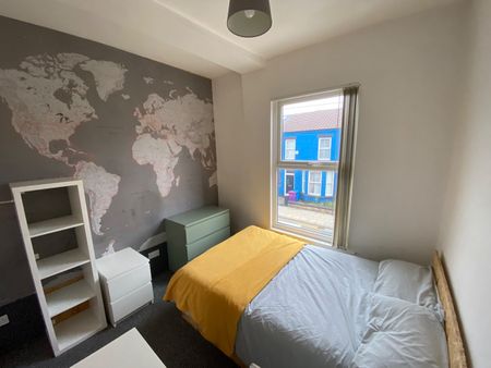 5 Bed Terraced House, Gainsborough Road, L15 - Photo 4