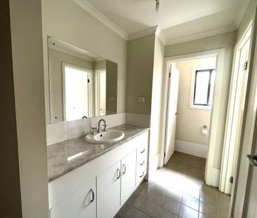 To register & apply for this property, please use this link: https:... - Photo 1