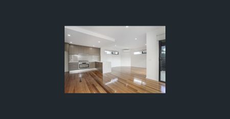 MODERN AND SPACIOUS - Photo 3