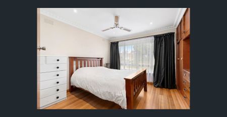 Ideal Home in ever-popular Hamlyn Heights - Photo 2