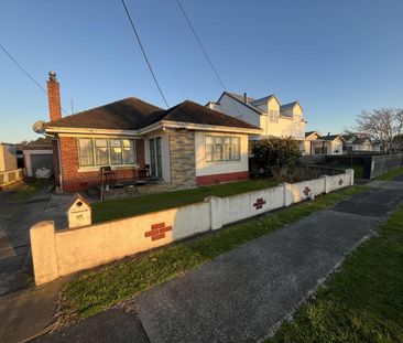Tidy three bedroom home - Photo 6