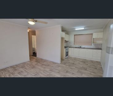 2/384 Kaylock Road, Lavington, NSW 2641 - Photo 4