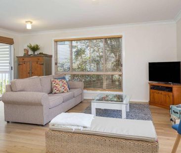 Spacious and Modern Family Home for Rent in Lilli Pilli! - Photo 1