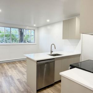 4½ à Louer — Côte-des-Neiges–Notre-Dame- - Photo 2