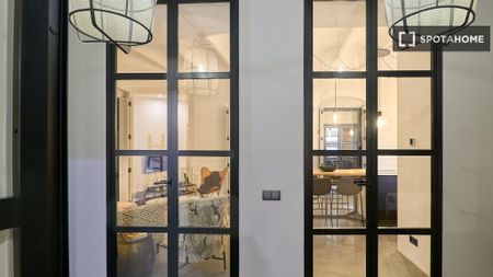 3 room luxury Apartment for rent in Valencia, Spain - Photo 2