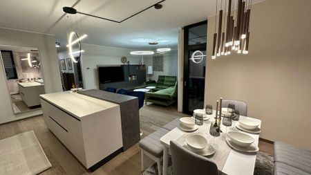 Apartament cu 4 camere de închiriat - Photo 2