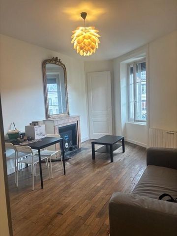 Location Appartement 2 pièces 40m² LYON 7ème - Photo 2