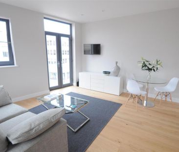 2 bedroom flat to rent - Photo 4
