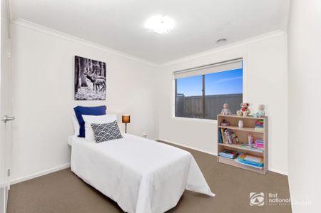 Stunning Family Home - Photo 3