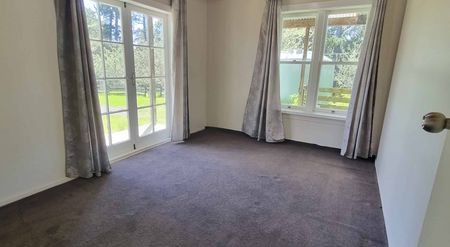 Country vibes near the heart of Helensville - Photo 3