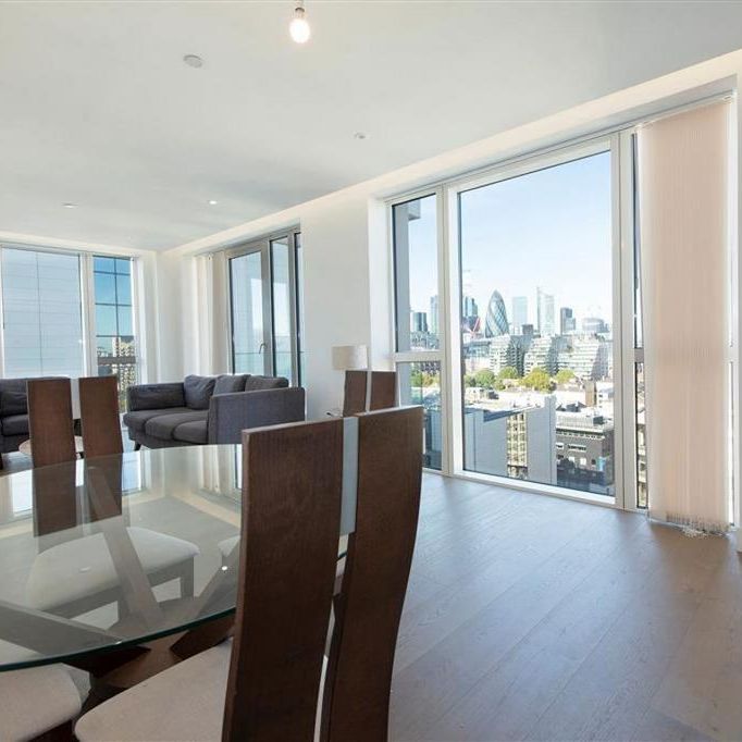 3 bedroom flat to rent - Photo 1