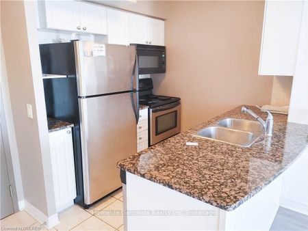 For Lease - 2365 CENTRAL PARK Drive Unit# 807, Oakville, Ontario - Photo 4
