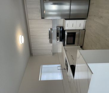 Nassau House - Photo 3