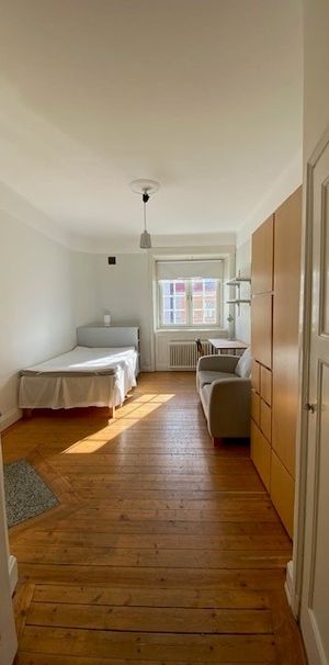 Råsundavägen, Solna - Photo 1