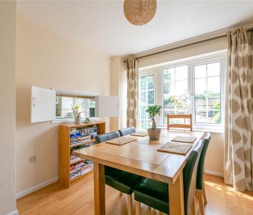 3 bedroom end of terrace house to rent - Photo 1