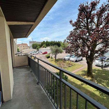 Location Appartement 1 pièce 40m² LIMOGES 87000 - Photo 4