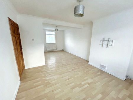 Mendip Gardens, Lobley Hill, Gateshead, Tyne and Wear, NE11 9LN - Photo 2