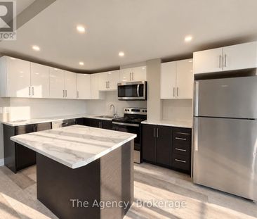 609 - 45 PAISLEY BOULEVARD W, Mississauga, Ontario, L5B1E4 - Photo 5