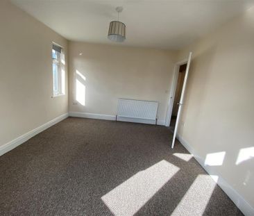 3 bedroom house to rent - Photo 3