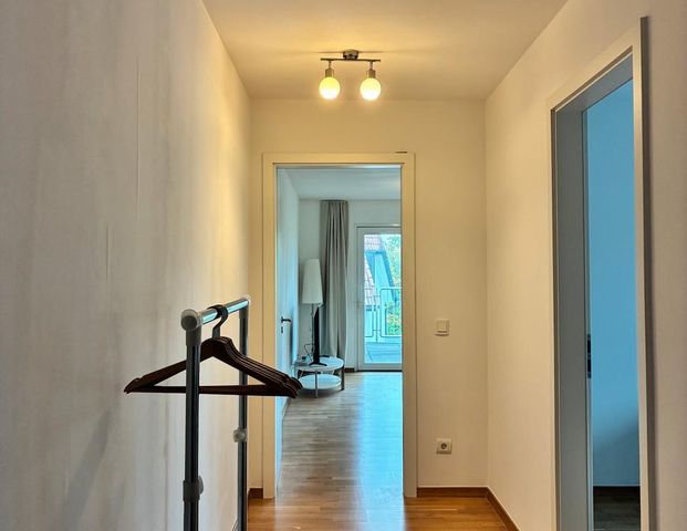 MT an CS 17.11 Wir schenken Ihnen die erste Nettomiete - Photo 1