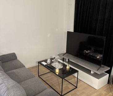 Thorsten Levenstams väg, Sköndal - Foto 1