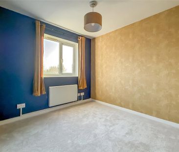 2 bedroom penthouse to rent - Photo 3