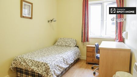 Room for rent in 6-bedroom apartment in the Old City, Dublin - Photo 5