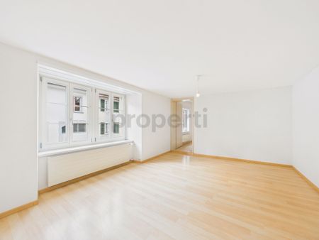 Spacious 6.5-room apartment with balcony, Neunkirch - Photo 3