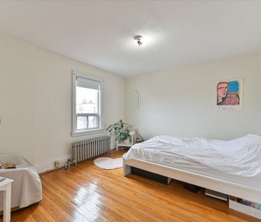 For Lease - 31 Lesmount Avenue, Toronto, Ontario - Photo 4