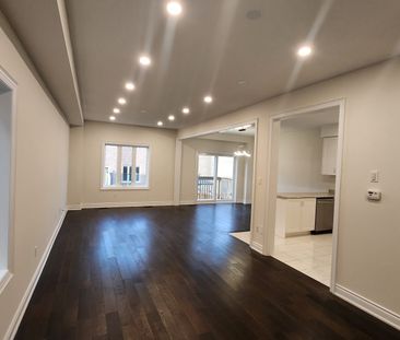 For Lease - 1263 Peelar Crescent, Innisfil, Ontario - Photo 2