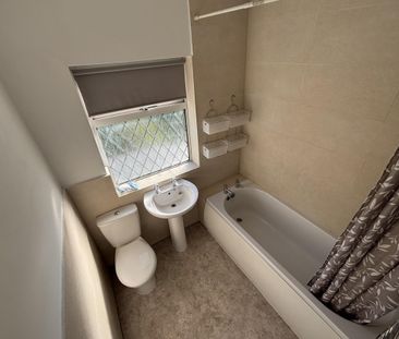 Wyken Avenue, Wyken, Coventry - Photo 2