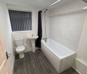 118B Himley Road, Dudley, West Midlands, DY1 2QQ - Photo 2