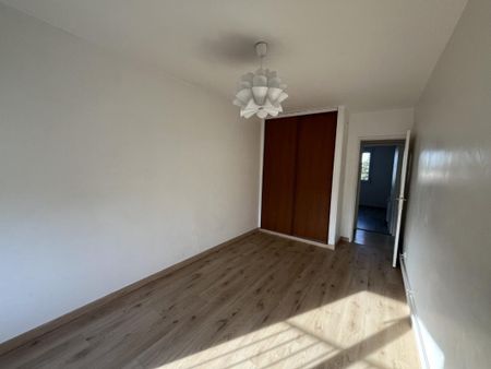 Location Appartement 5 pièces 82m² MERIGNAC 33700 - Photo 3