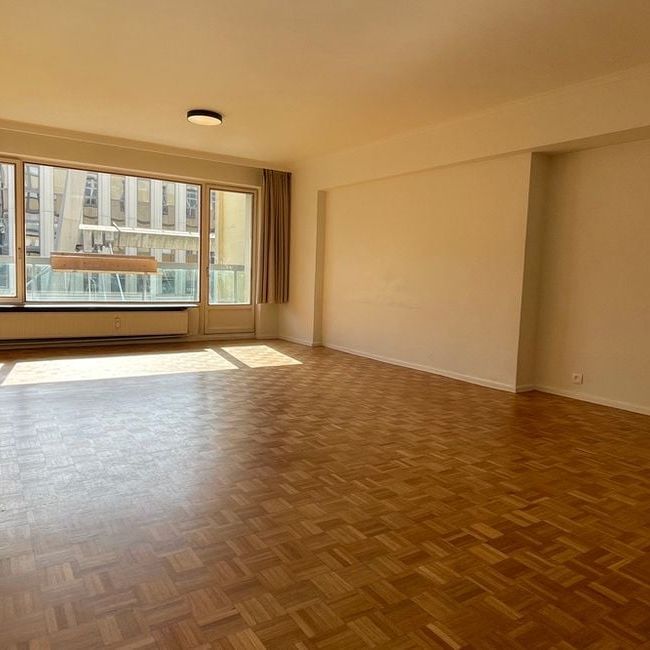 Appartement te huur in Gent voor € 830 met 1 slaapkamer - Foto 1