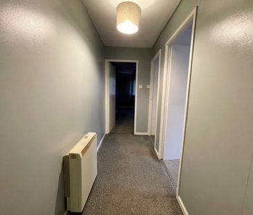 1 Bed Flat, Savick Avenue, BL2 - Photo 3