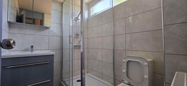 2 bedroom house to rent - Photo 1