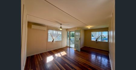 3 Bedroom house in a convenient location! - Photo 3