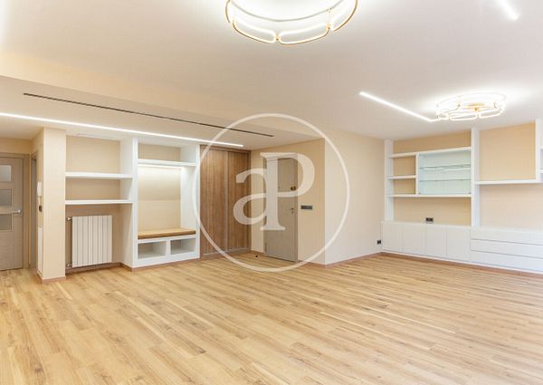 Flat for rent in Colón street